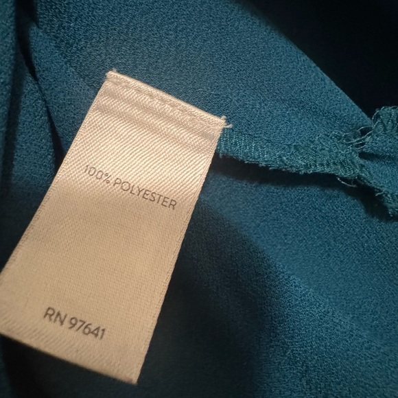 J Jill Polyester Emerald Green Long sleeve button up pleat back top Size Small - Picture 9 of 10